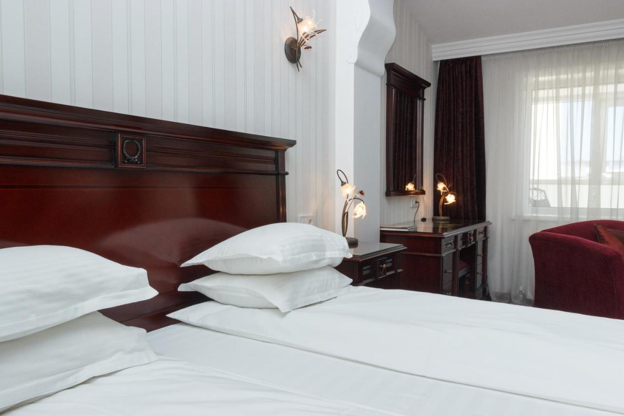 Ar Nuvo Hotel Karagandy Buitenkant foto