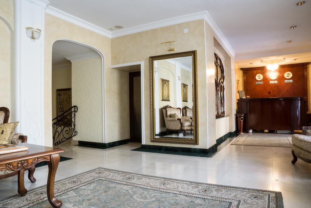 Ar Nuvo Hotel Karagandy Buitenkant foto
