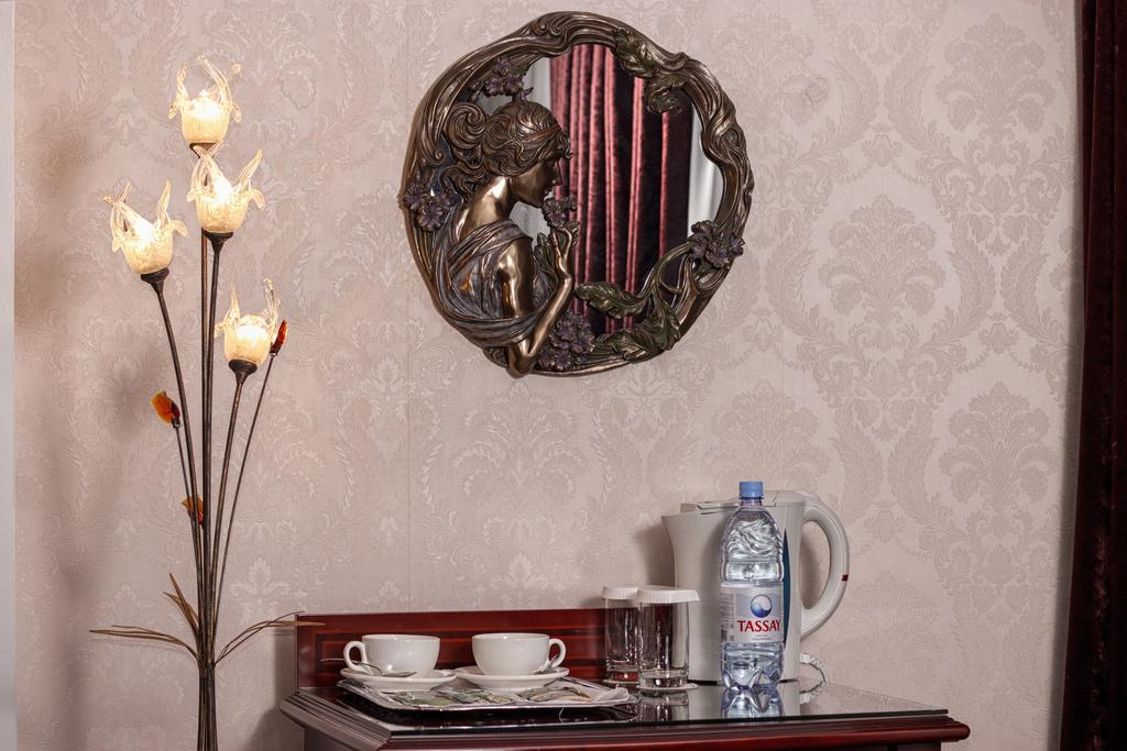 Ar Nuvo Hotel Karagandy Buitenkant foto