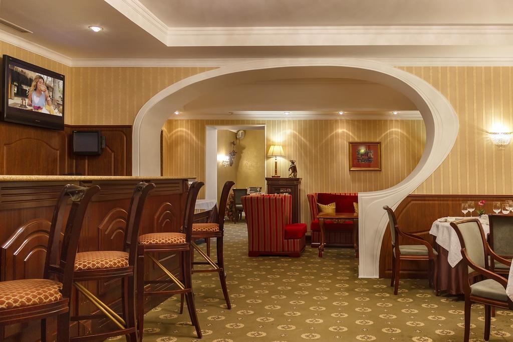 Ar Nuvo Hotel Karagandy Buitenkant foto